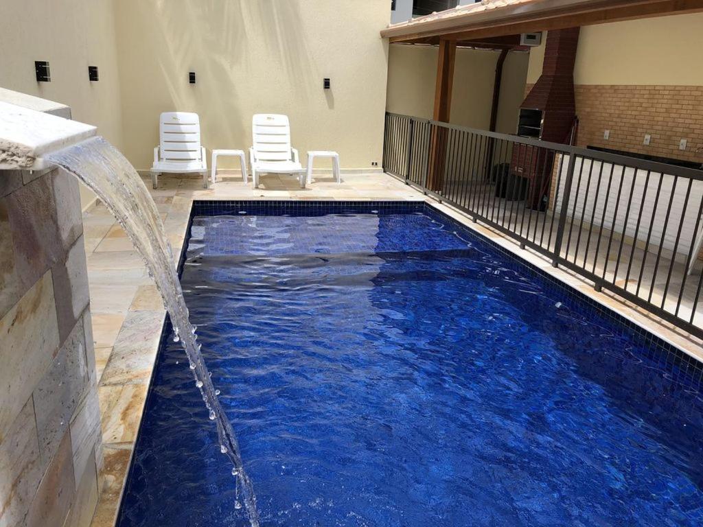 Casa Ampla E Arejada, Com Piscina E Churrasqueira - 03 *